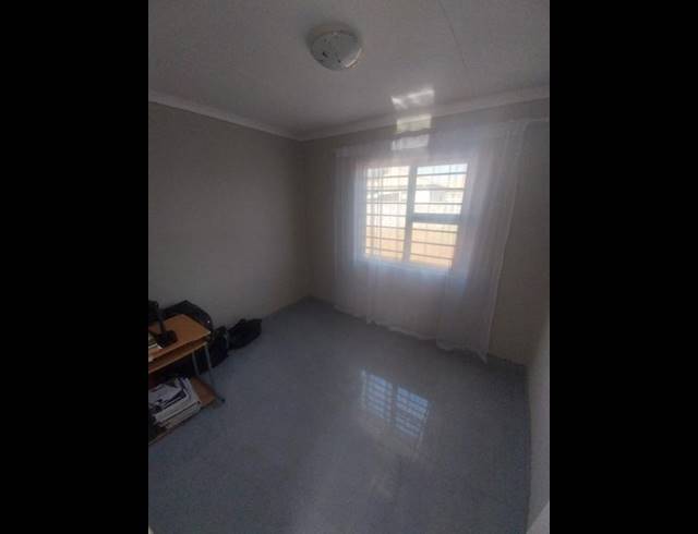 3 BEDROOM HOUSE FOR SALE IN DAWN PARK